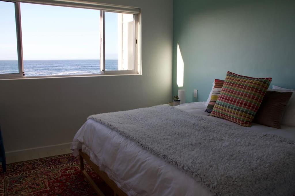 Seafront House With A View Holiday home *